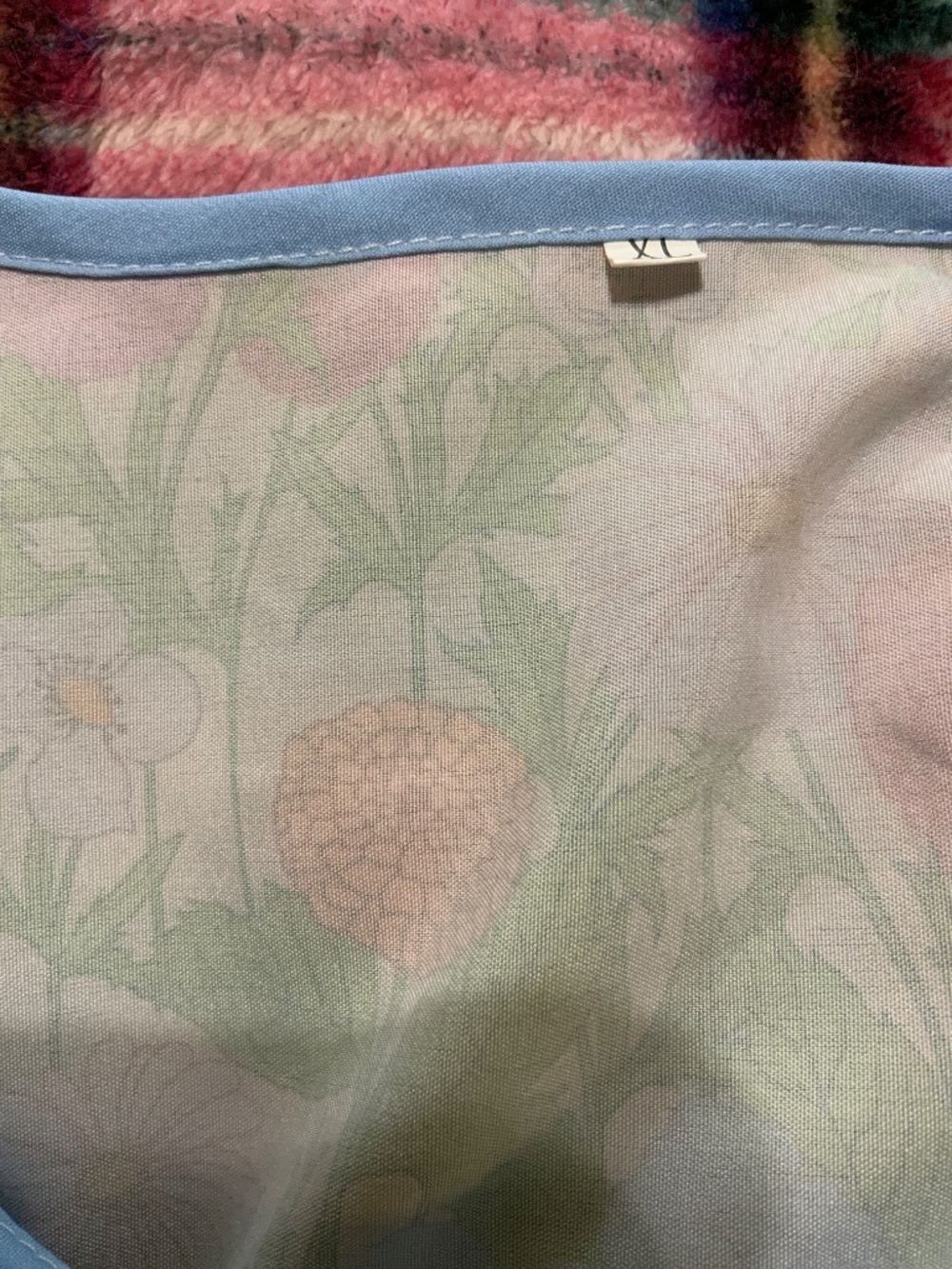 Floral top - Picture 4 of 4